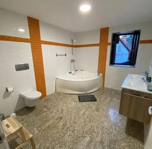 Casa Bamiak * Вильягарсия-де-Ароса